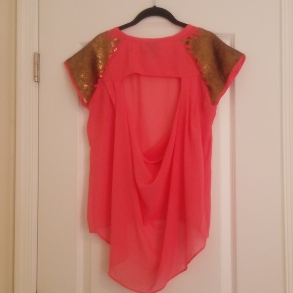 Blouse - Picture 2 of 3